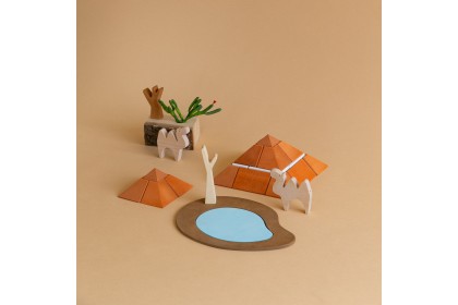 Avdar Pyramid Wooden Block