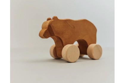 Avdar Bear on Wheels
