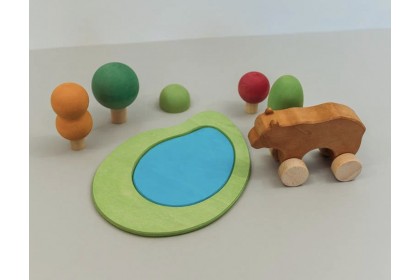 Avdar Bear on Wheels